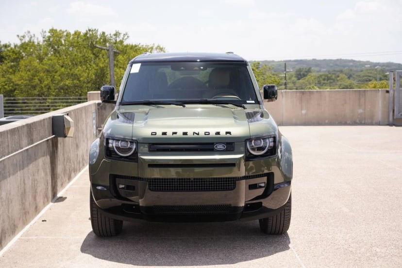 2026 Land Rover Defender - Image 2