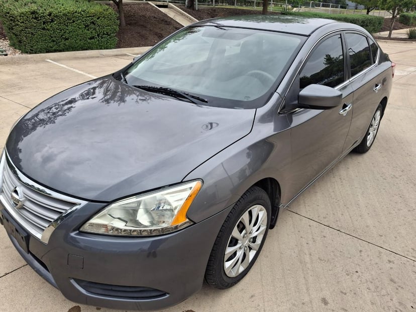 2015 Nissan Sentra - Image 1