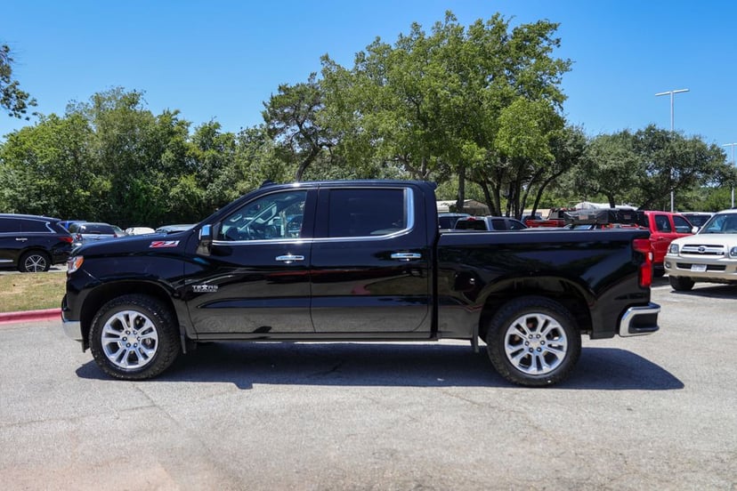 2022 Chevrolet Silverado 1500 - Image 2