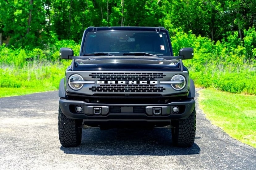 2025 Ford Bronco - Image 2