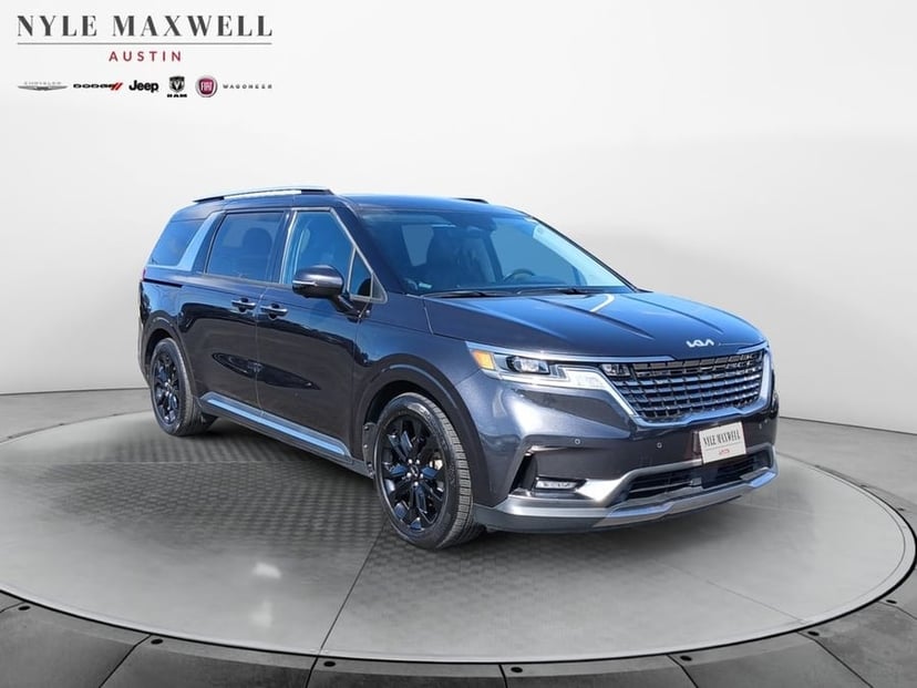 2024 Kia Carnival - Image 2