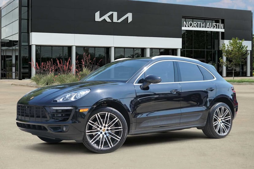 2017 Porsche Macan - Image 1