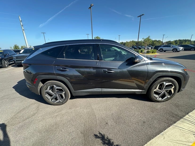 2022 Hyundai Tucson - Image 2