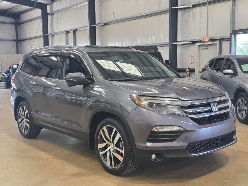 2016 Honda Pilot - Image 2