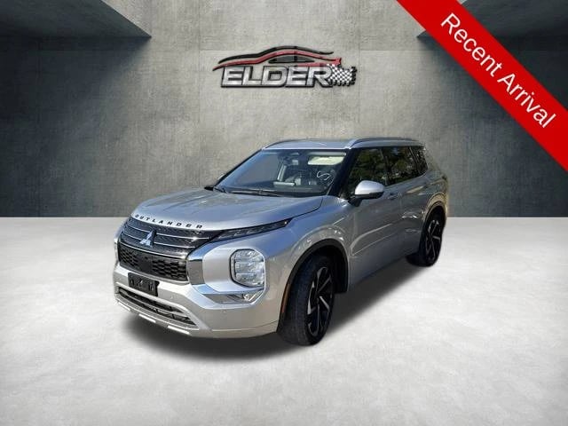 2022 Mitsubishi Outlander - Image 1