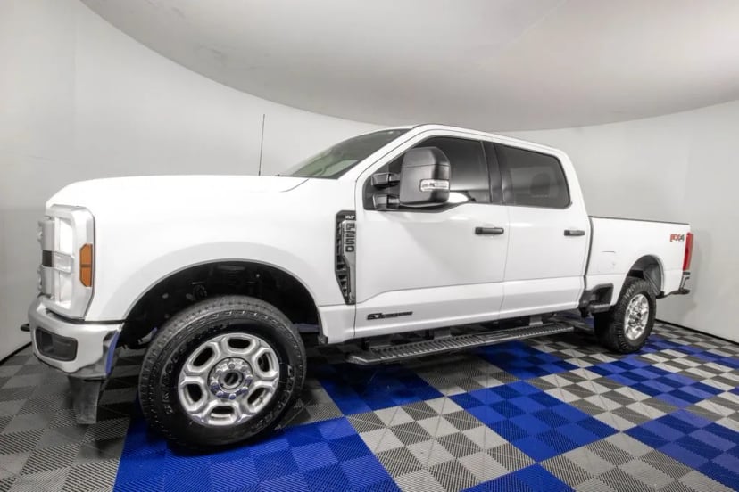 2025 Ford F-250 - Image 1