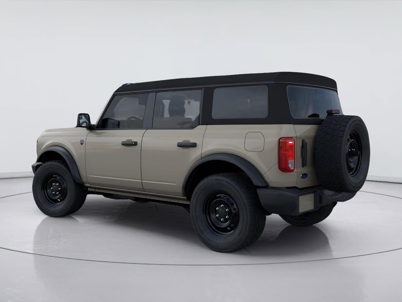 2026 Ford Bronco - Image 3
