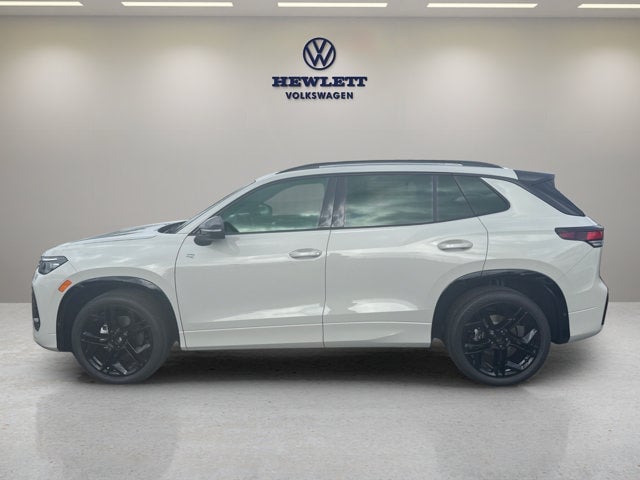 2026 Volkswagen Tiguan - Image 2