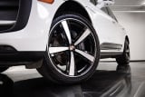 2026 Porsche Macan - Preview 12