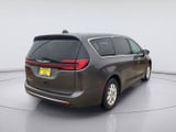 2023 Chrysler Pacifica - Preview 5