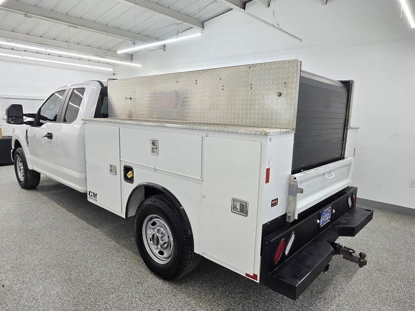 2020 Ford F-350 SD - Image 3