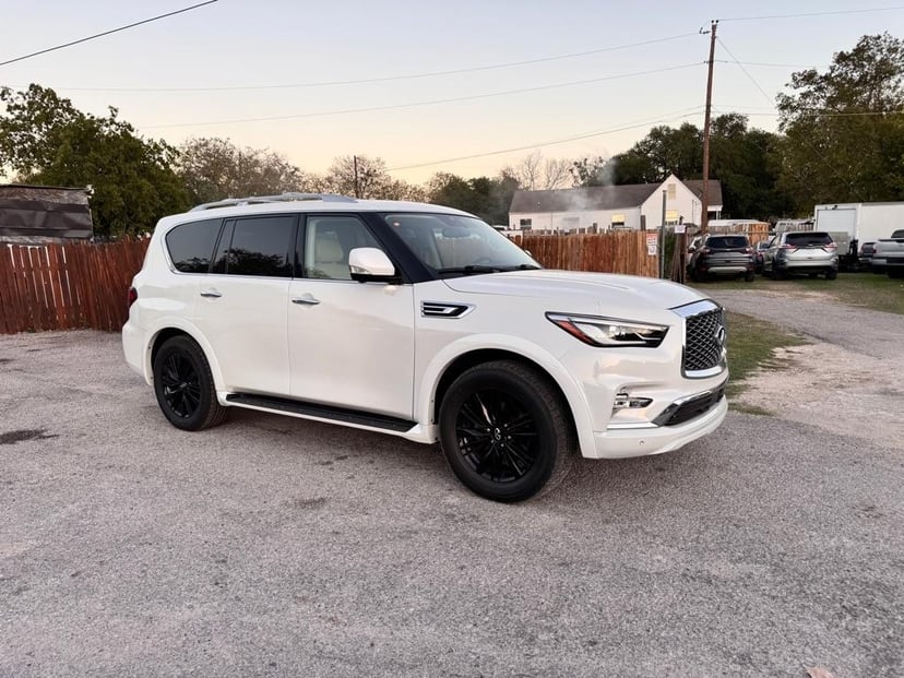 2019 INFINITI QX80 - Image 1