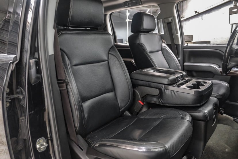 2018 GMC Sierra 3500HD - Image 2