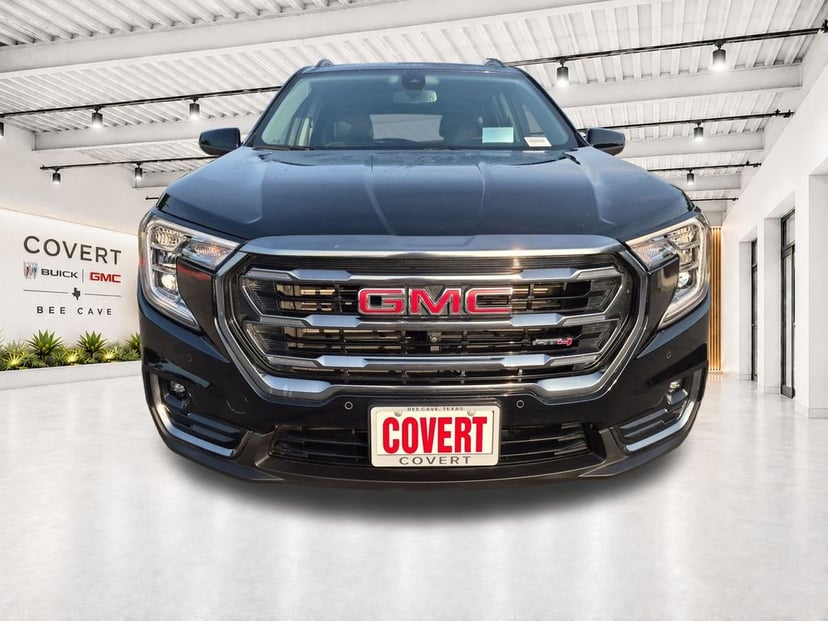 2024 GMC Terrain - Image 2