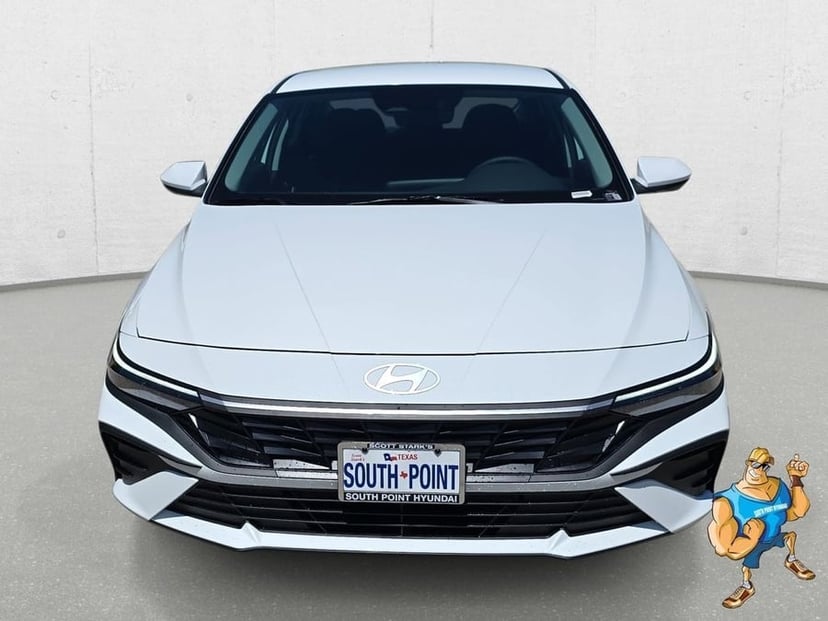 2026 Hyundai Elantra - Image 2