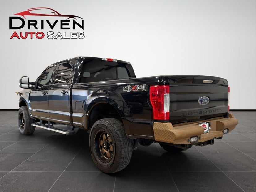 2019 Ford F-250 - Image 3