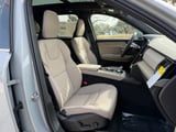 2026 Volvo XC90 - Preview 8