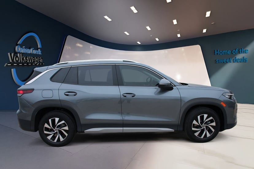 2026 Volkswagen Tiguan - Image 1