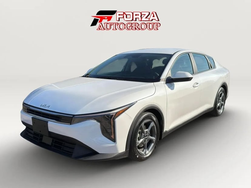 2025 Kia K4 - Image 1