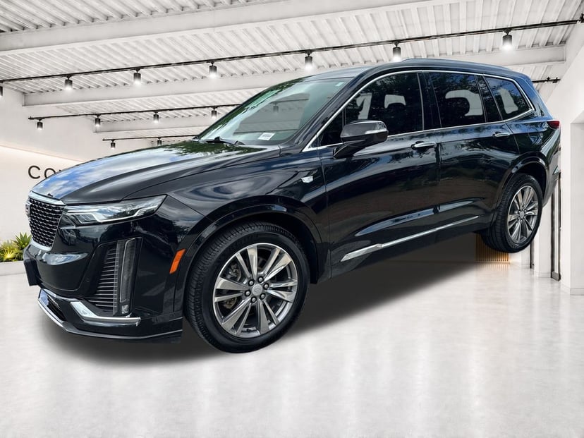 2021 Cadillac XT6 - Image 2