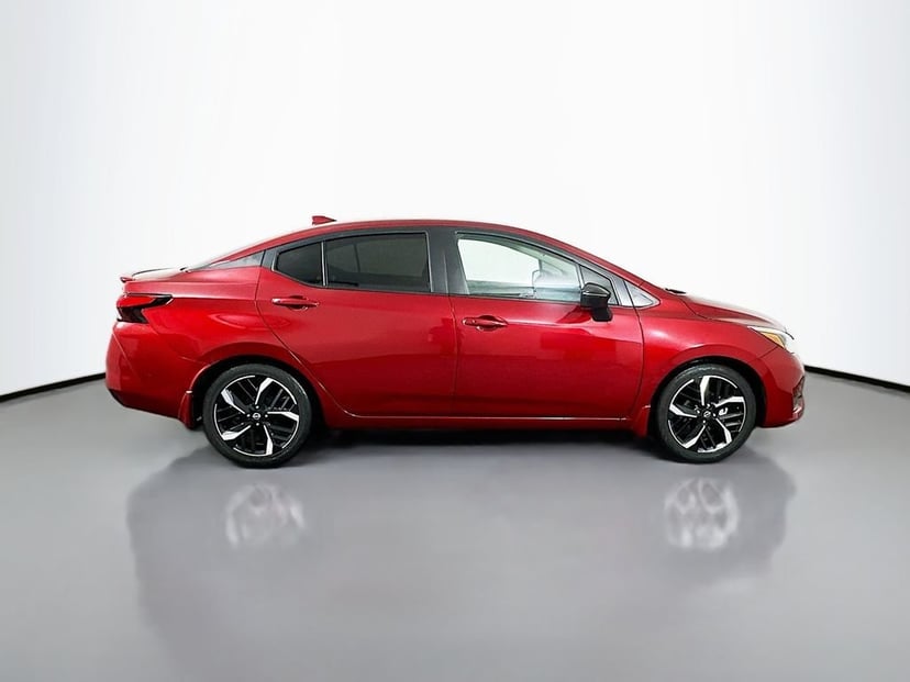 2023 Nissan Versa - Image 2