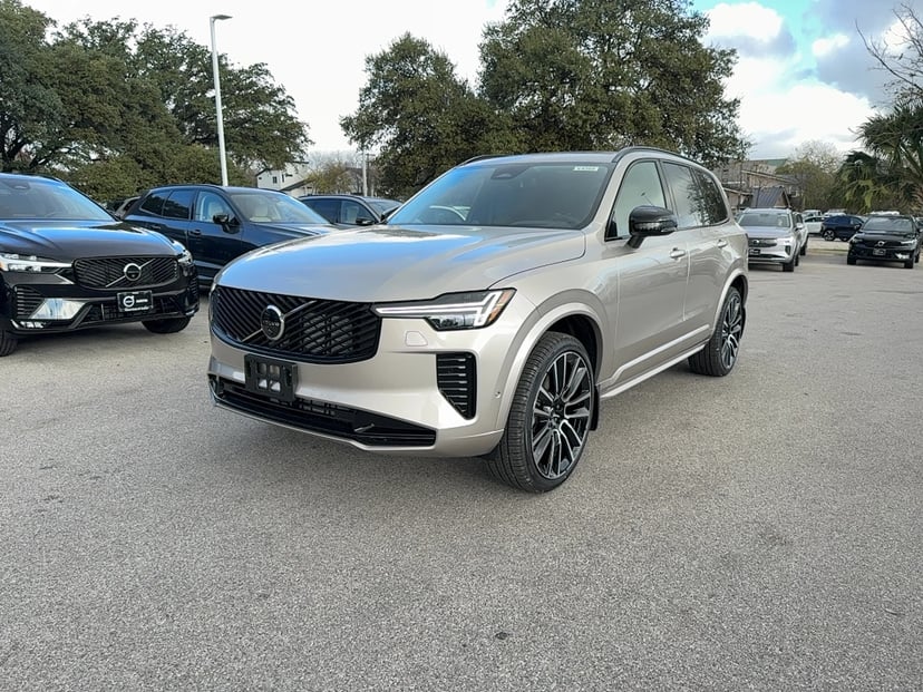 2026 Volvo XC90 - Image 1