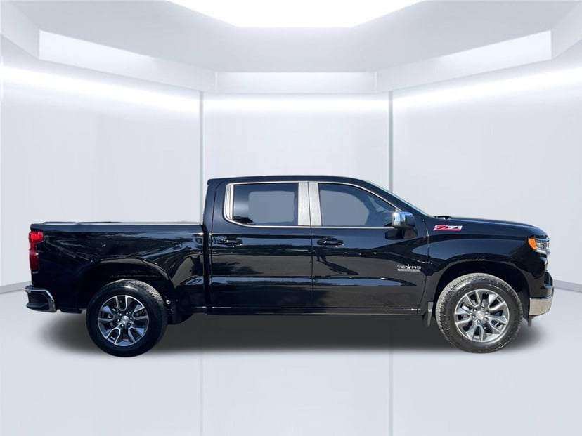2026 Chevrolet Silverado 1500 - Image 1