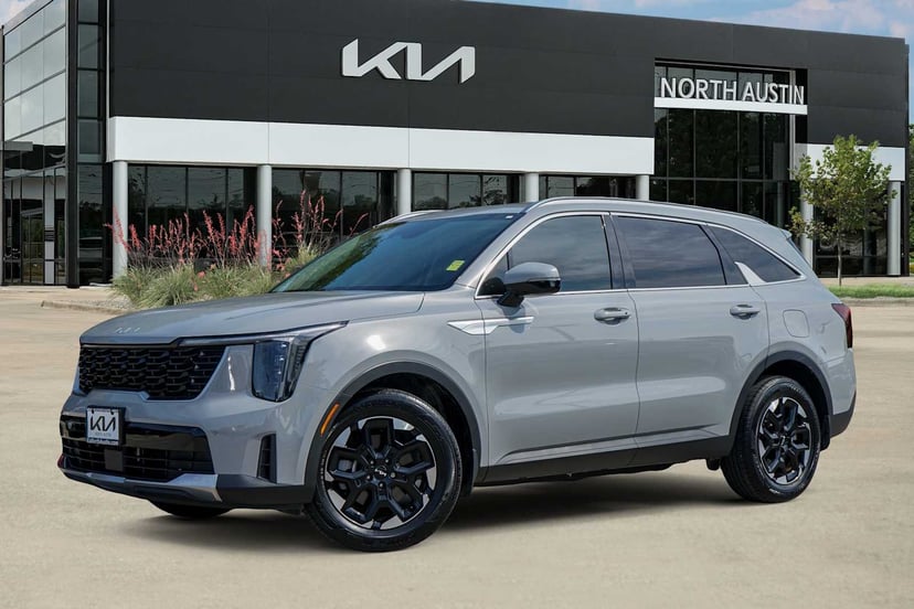 2025 Kia Sorento - Image 1