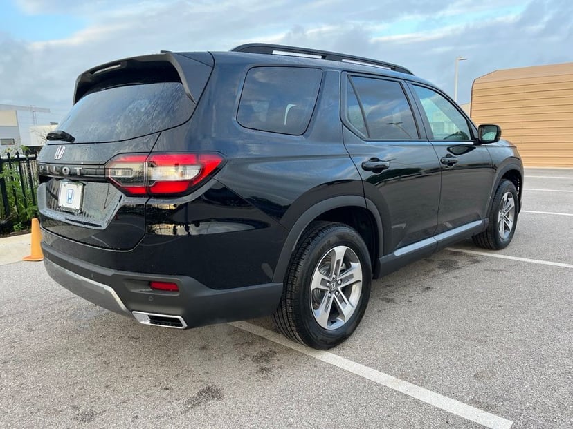 2026 Honda Pilot - Image 2