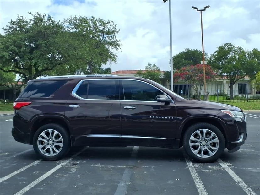2021 Chevrolet Traverse - Image 1