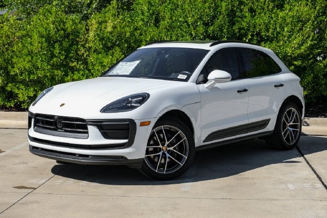 2024 Porsche Macan - Image 1