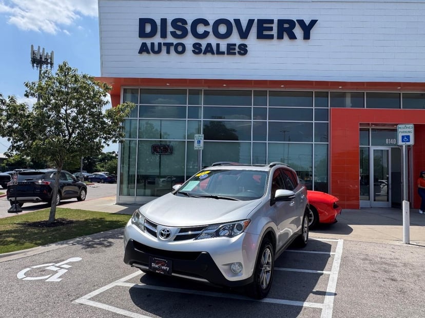 2015 Toyota RAV4 - Image 1