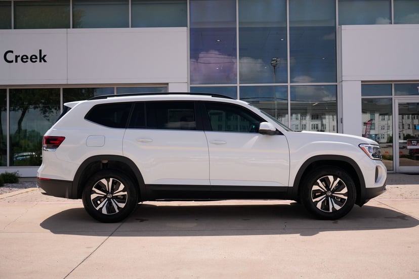 2026 Volkswagen Atlas - Image 2