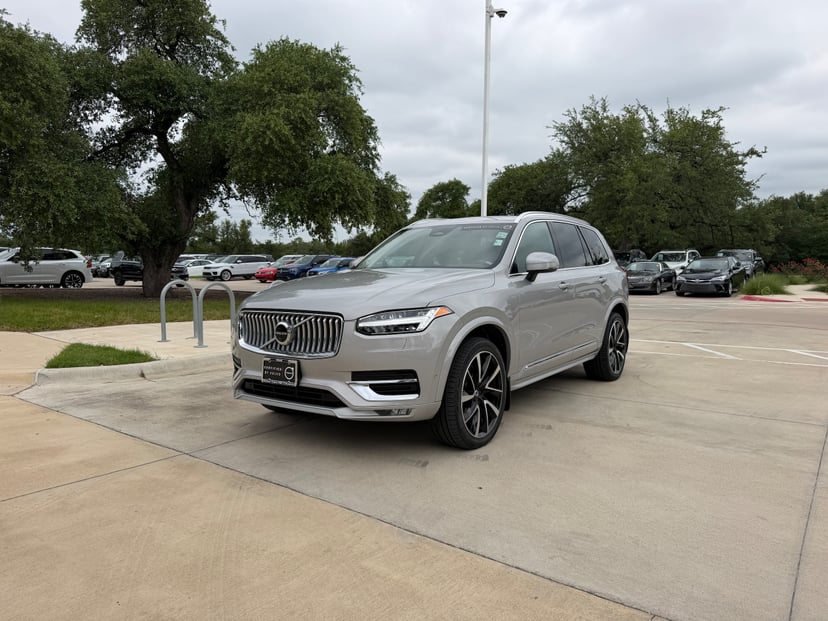 2023 Volvo XC90 - Image 1