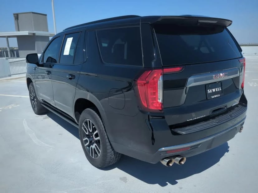 2022 GMC Yukon - Image 3