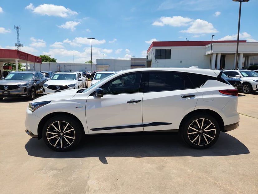 2026 Acura RDX - Image 2
