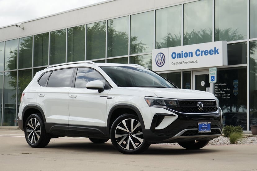 2022 Volkswagen Taos - Image 1