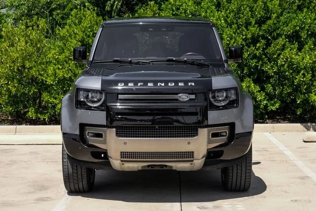 2021 Land Rover Defender - Image 2