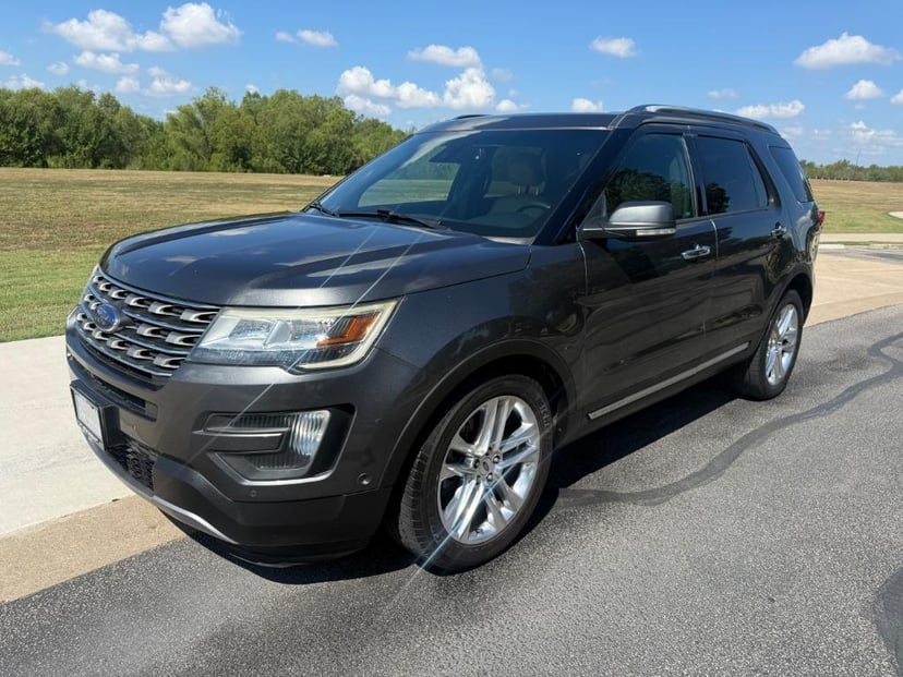 2016 Ford Explorer - Image 1
