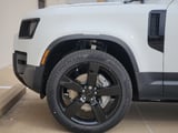 2026 Land Rover Defender - Preview 6