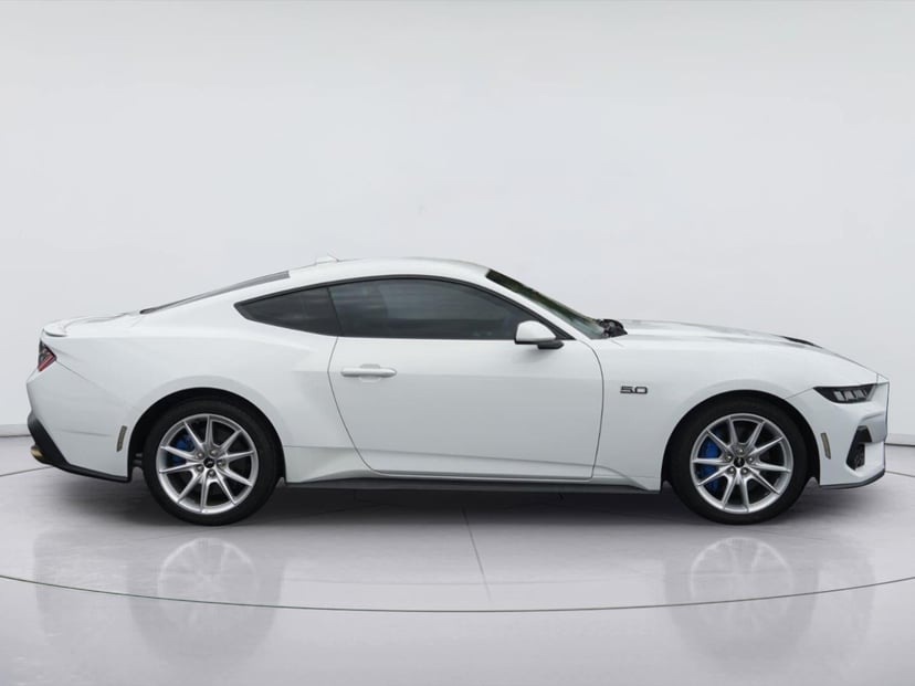 2024 Ford Mustang - Image 2