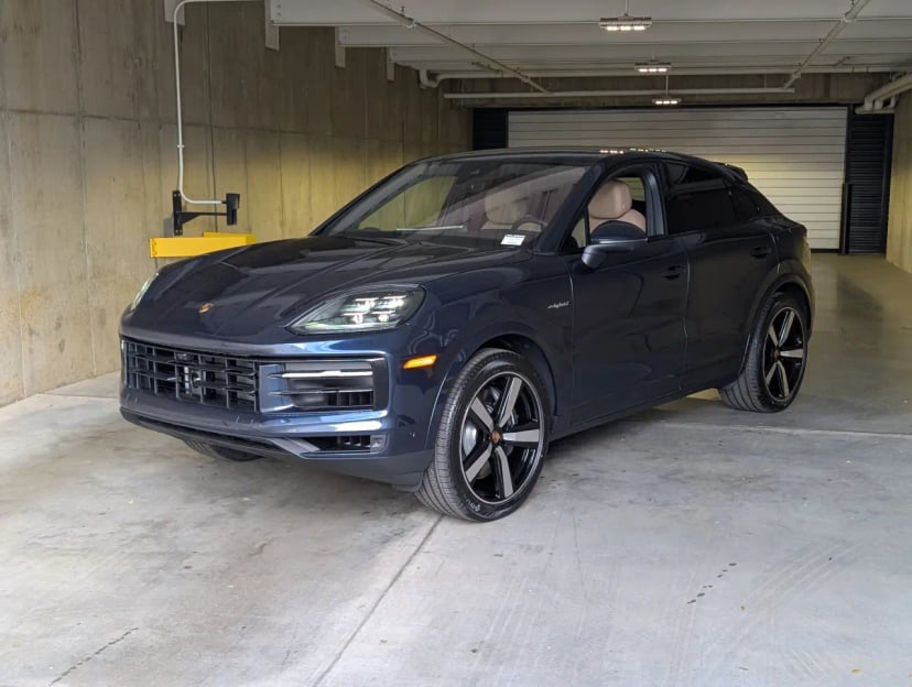 2026 Porsche Cayenne - Image 1