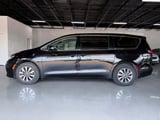2024 Chrysler Pacifica - Preview 2