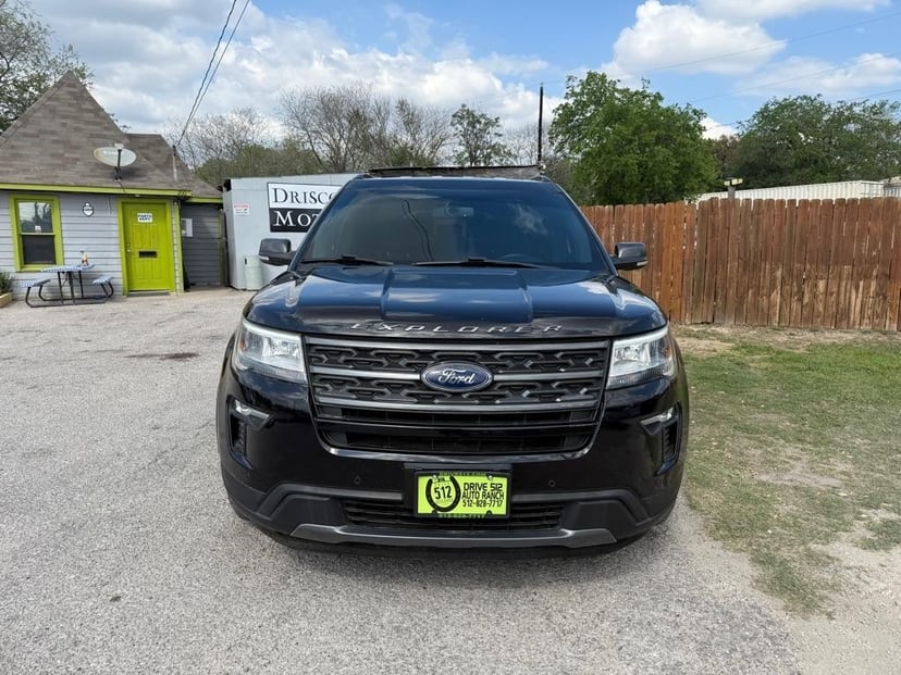 2019 Ford Explorer - Image 2