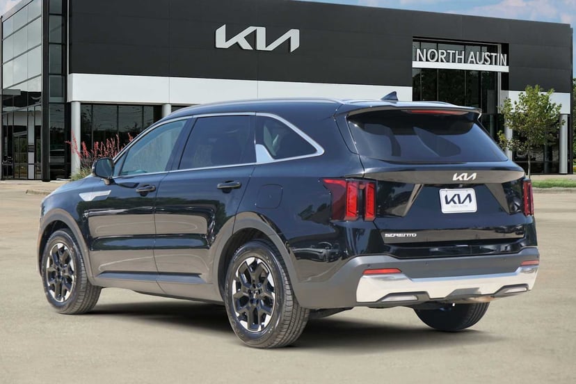 2024 Kia Sorento - Image 3