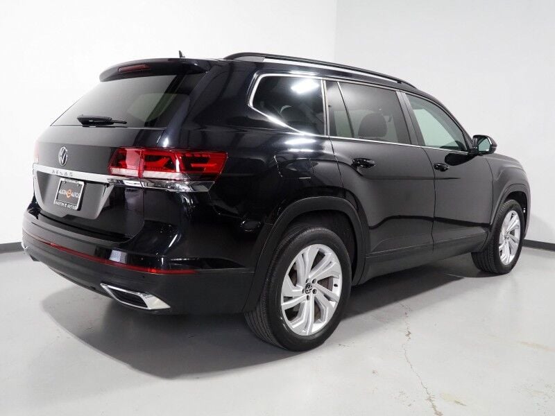 2022 Volkswagen Atlas 3.6L V6 SE w/Technology - Image 3