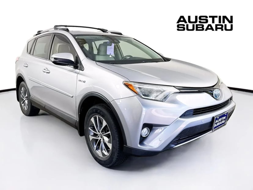 2018 Toyota RAV4 - Image 1