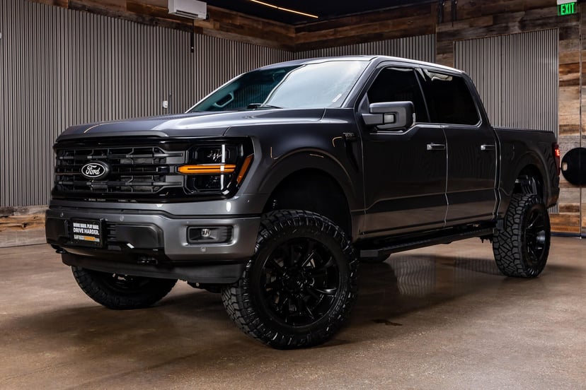 2025 Ford F-150 - Image 2