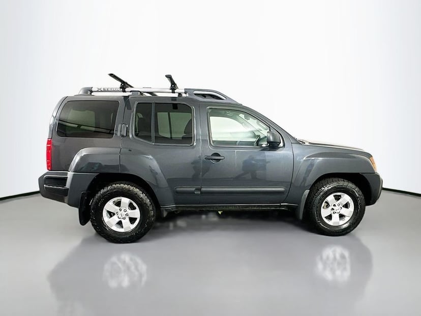 2013 Nissan Xterra - Image 2