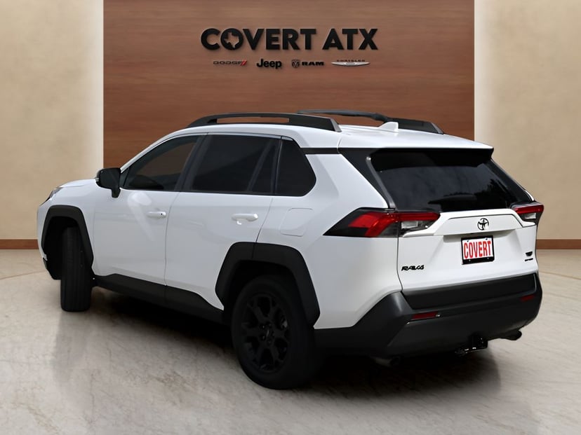 2020 Toyota RAV4 - Image 3